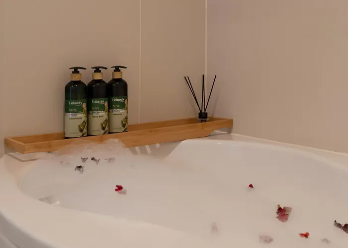 شقة Thonglor:private Jacuzzi Kingbed Pool Gym Parking بانكوك